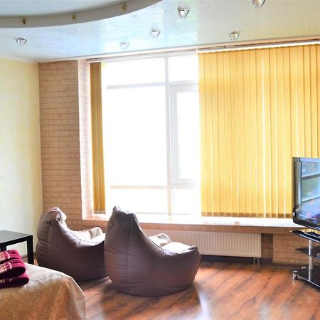 VIP апартаменти з видом на озеро Киев Экстерьер фото